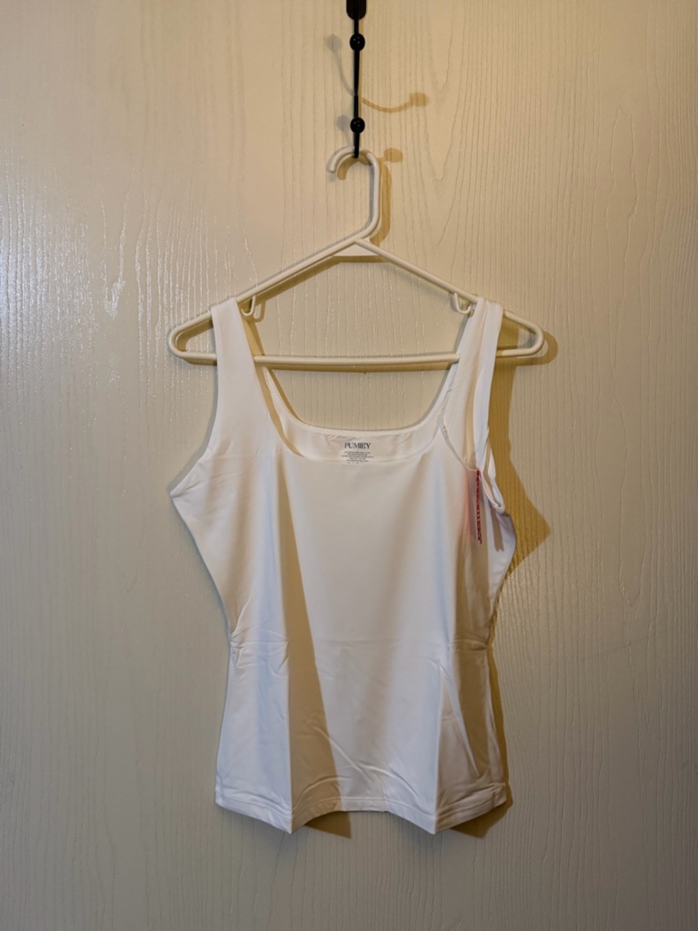 Pumiey Womens White Tank Top Scoop Neck - SlimFit Size Large NWT